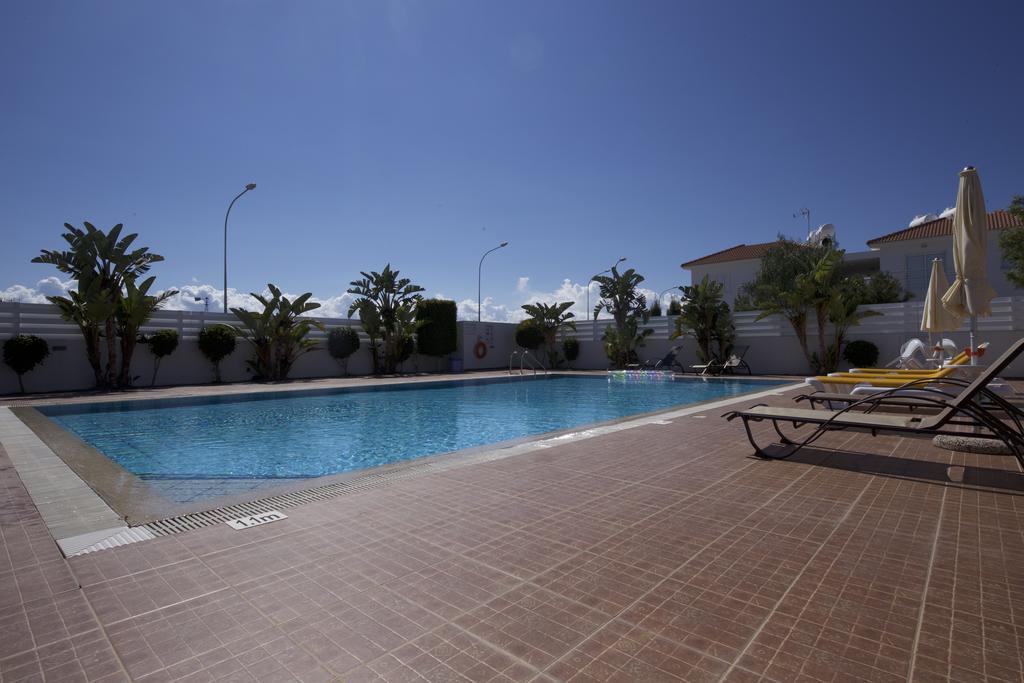 Sunny Cyprus Villa Paralímni Eksteriør bilde